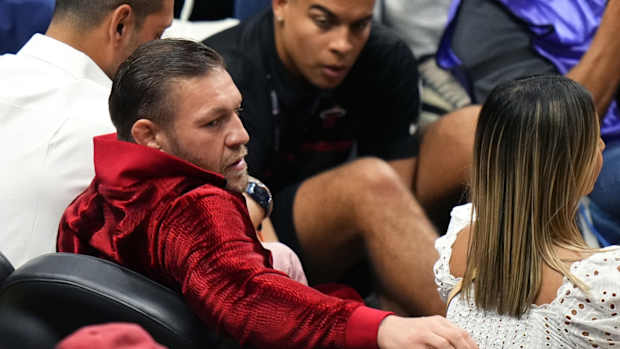 Conor McGregor en Miami juego 4 NBA Finals